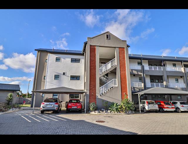 2 BEDROOM APARTMENT RENTED IN PINELANDS